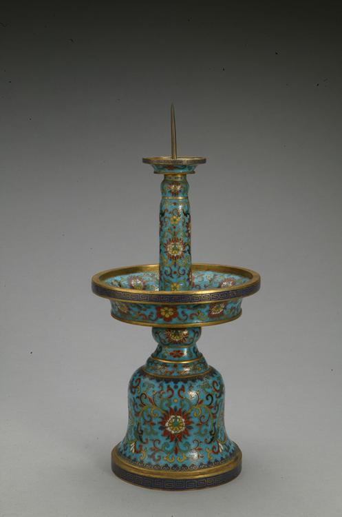 乾隆款掐丝珐琅宝相花纹烛台