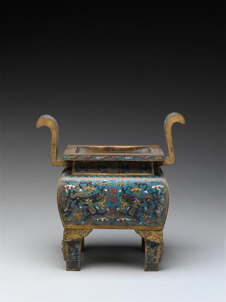 掐丝珐琅五供-双龙捧寿纹朝冠耳炉