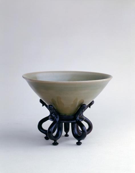 耀州窑青釉小碗