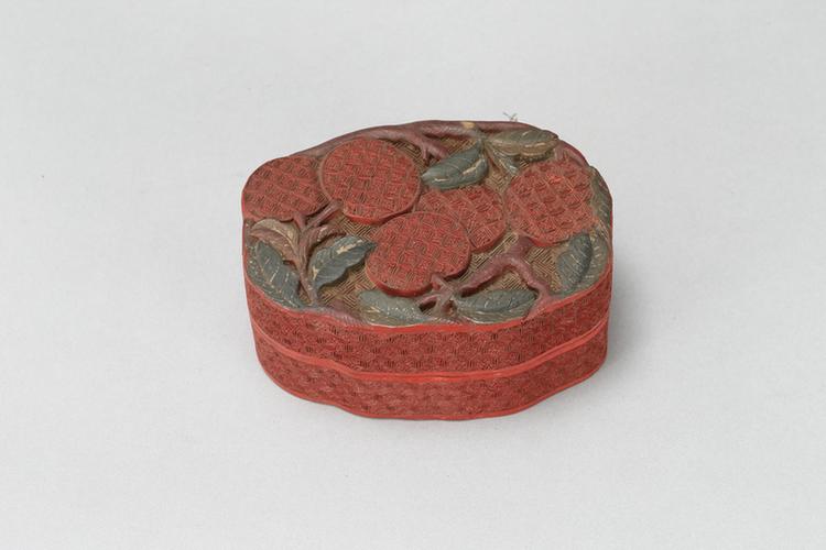 堆彩樱桃纹盒
