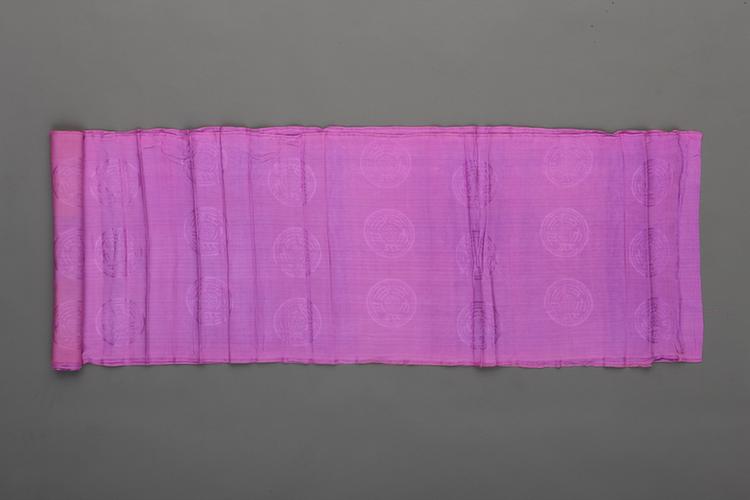 雪青色团汉瓦纹绉绸