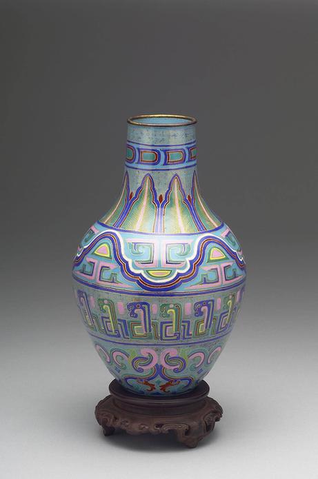 铜胎画珐瑯小瓶