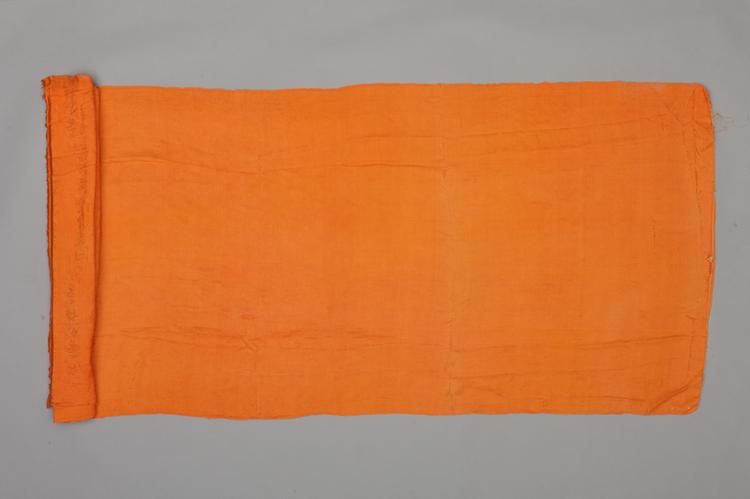 杏黄色灵梅福寿纹春绸