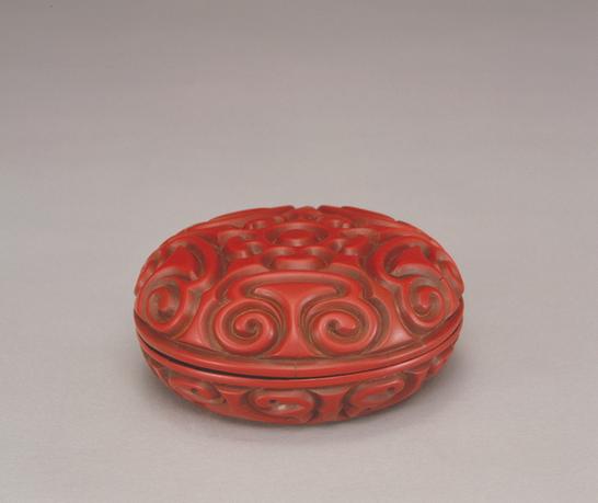 剔犀如意云纹圆盒