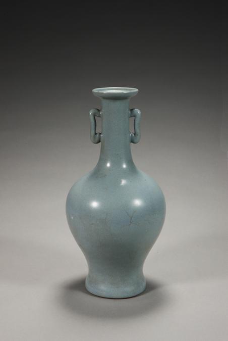 雍正款仿汝釉双耳洗口瓶
