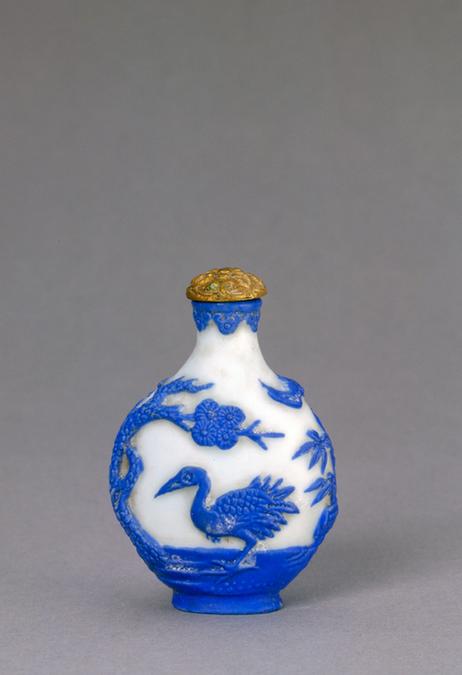 蓝料彩松鹤图鼻烟壶