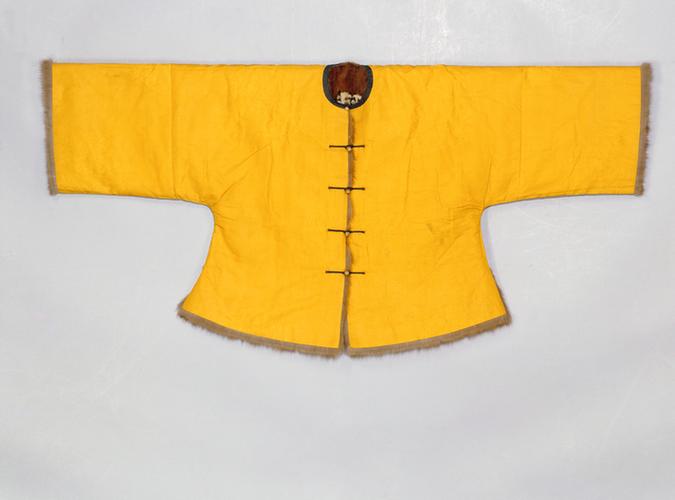 明黄暗团龙里双喜皮马褂