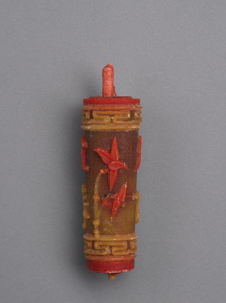 彩色“宜入天下太平”字圆蜡