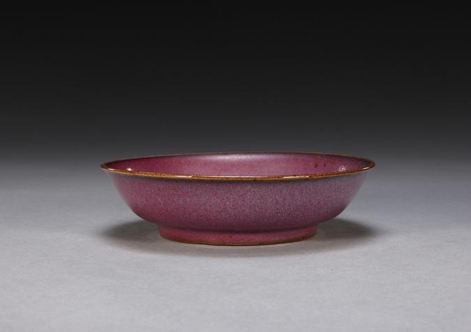 仿钧玫瑰紫釉盘