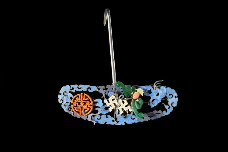 点翠镶料珠万事如意纹头花