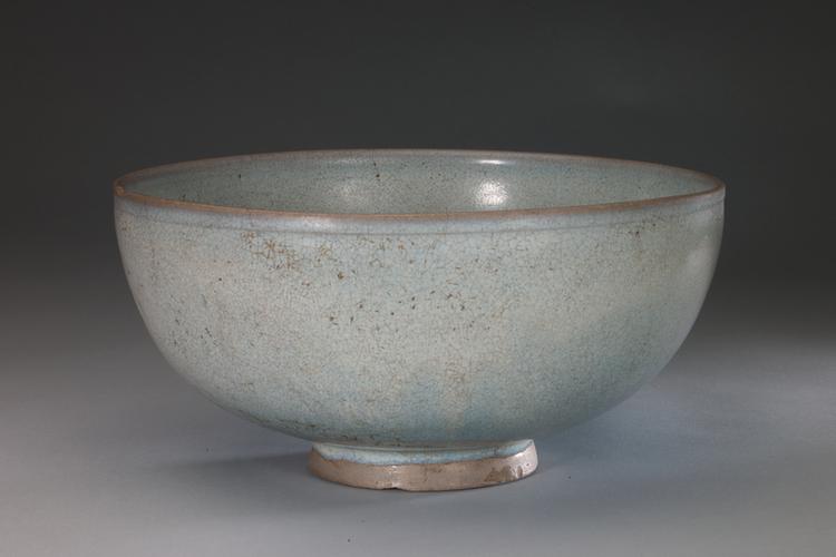 宜兴窑仿钧釉碗