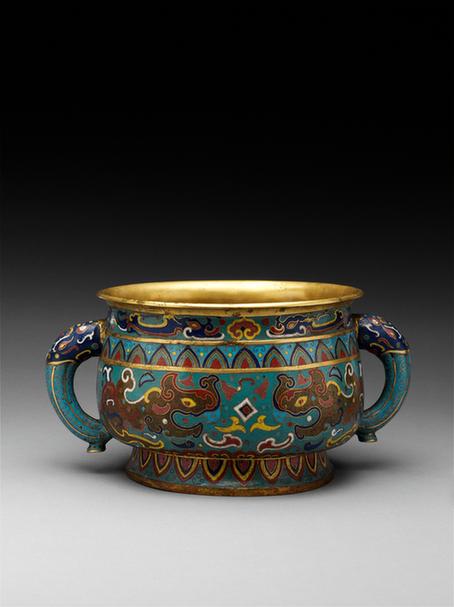 乾隆款掐丝珐琅兽面纹双耳簋