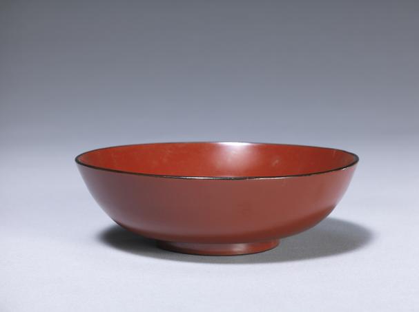 黑漆描金缠枝莲团锦纹成份餐具-酱色碟