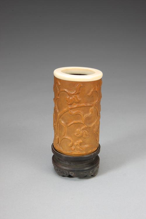 匏制福寿纹笔筒