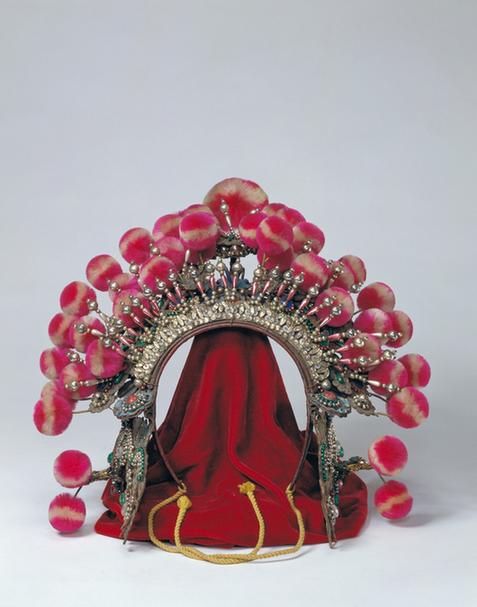 串玻璃珠龙花蝶纹带粉白绒球大额子