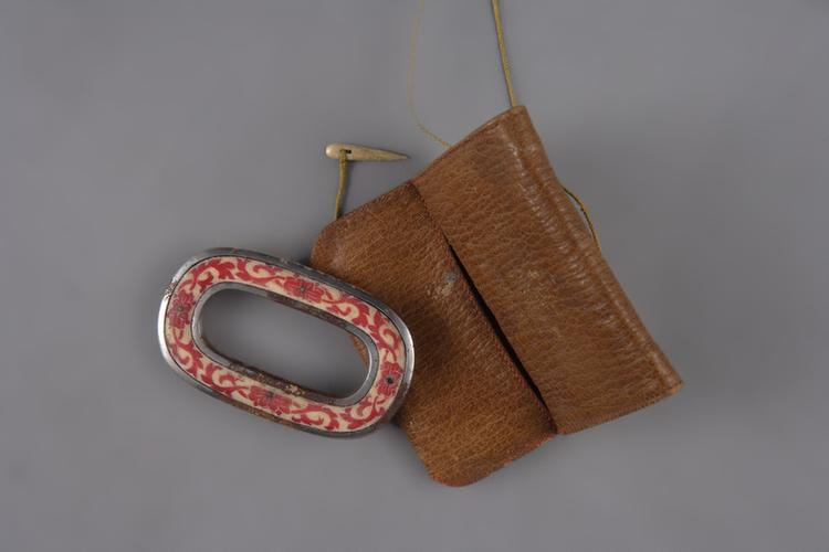 黄色皮荷包式火燫