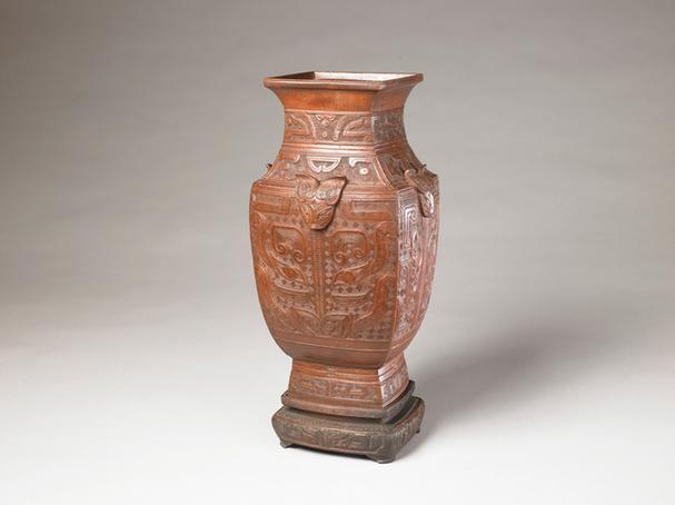 竹根雕兽面纹方瓶