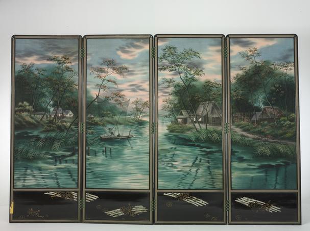 黑漆边黄地东洋绣山水图围屏