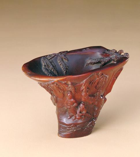 犀角雕柳荫放马图杯