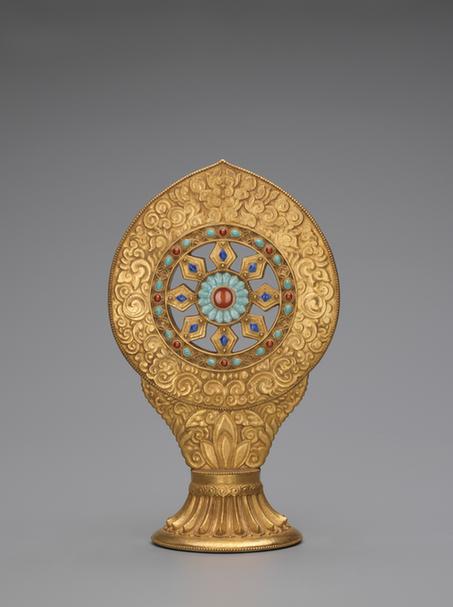 乾隆款金釉五彩瓷法轮