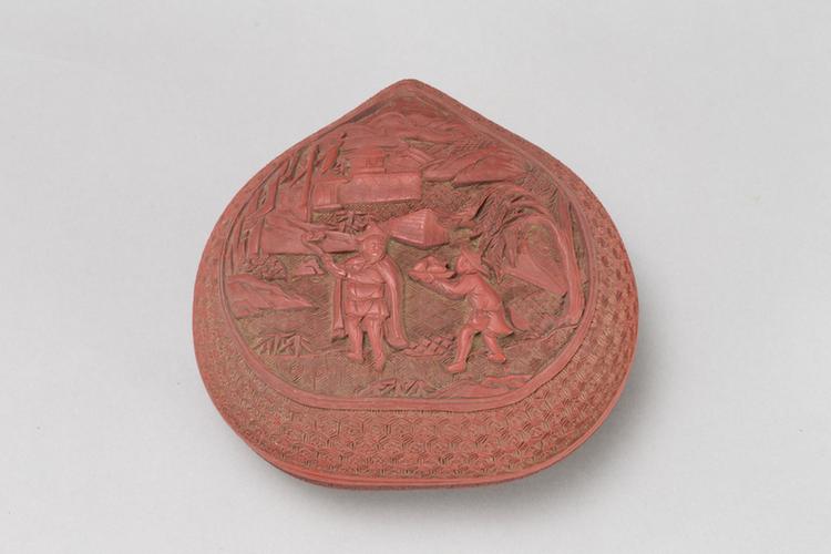 剔红番人进宝图桃式盒