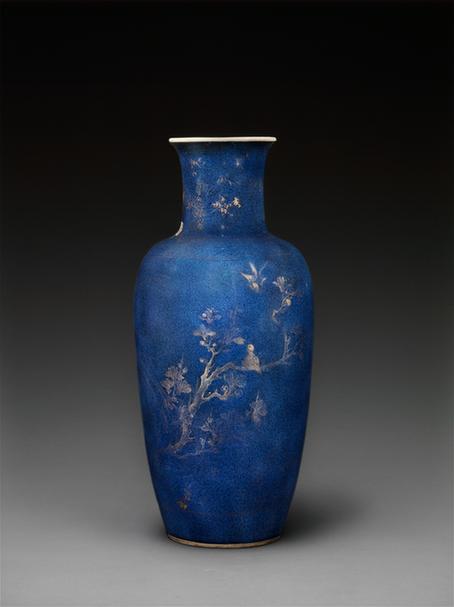 洒蓝釉描金凤凰牡丹纹瓶