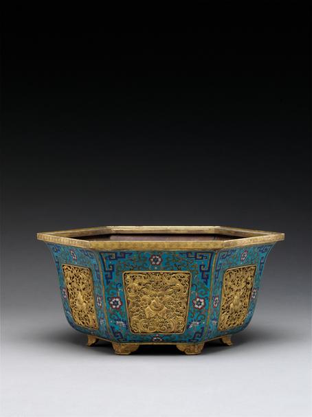 掐丝珐琅花卉纹六方花盆