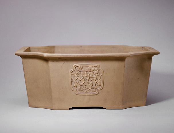 宜兴窑紫砂凸花长方委角花盆