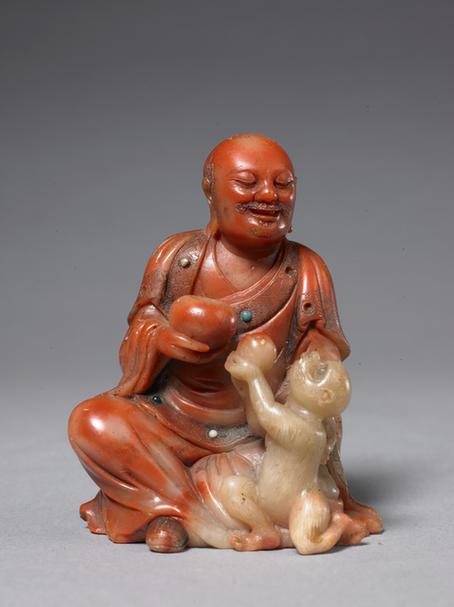 “杨玉旋”款寿山石罗汉坐像