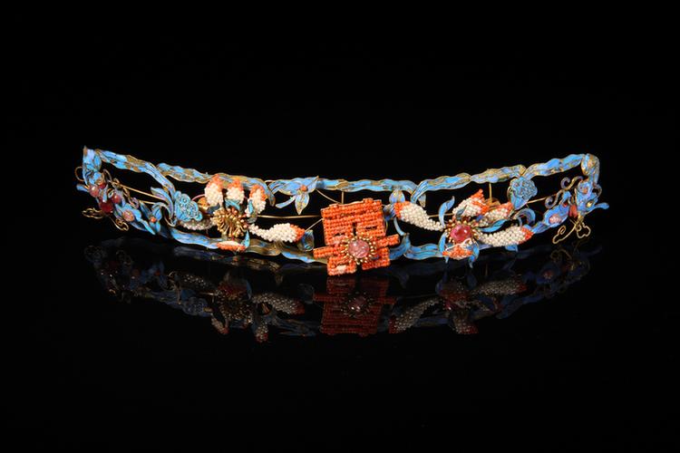 点翠花蝶双喜纹头花