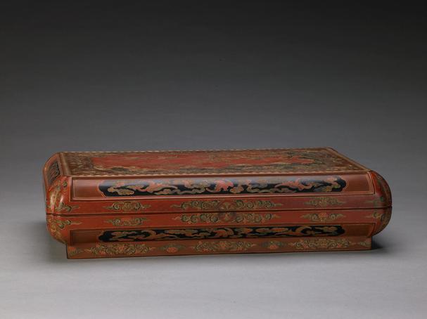 乾隆款戗金彩漆鹤鹿图长方委角盒