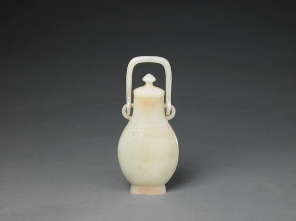 乾隆款青玉云纹提梁盖卣