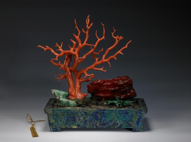 青金石长方盆珊瑚枝蜜蜡苗石山子盆景