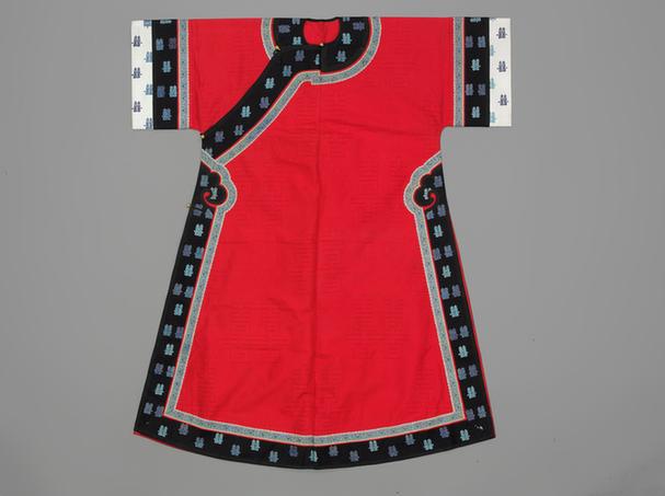 红色双喜纹暗花实地纱单氅衣