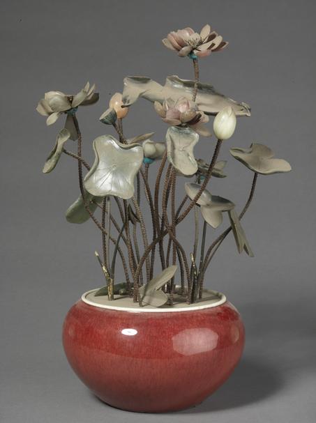 窑变釉盆玉石荷花盆景