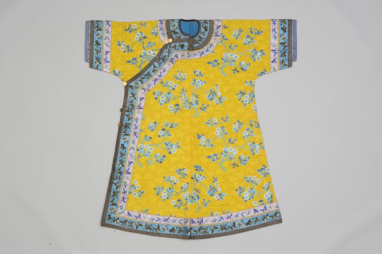 黄色绸绣三蓝碧桃纹夹衬衣