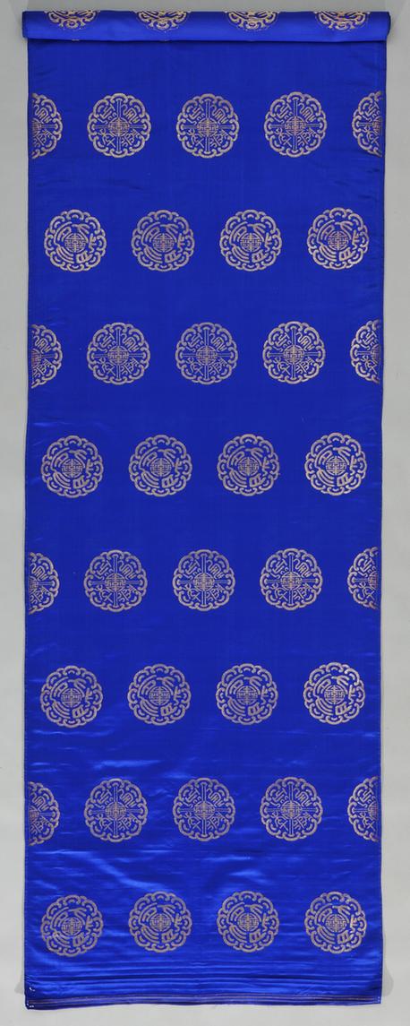 品月色四则汉瓦纹织金缎