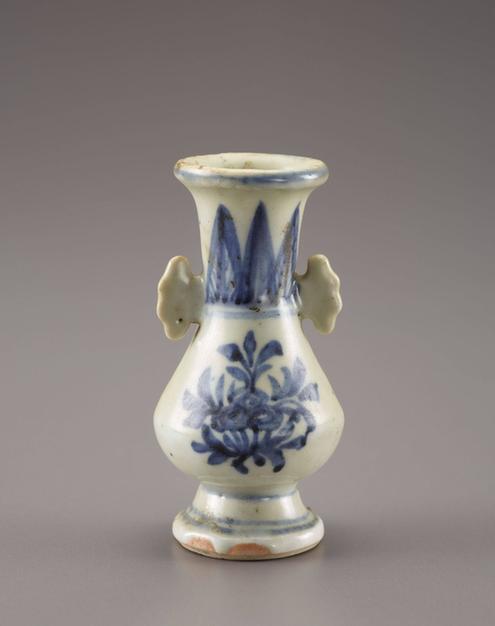 青花花瓶