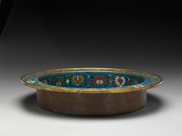 掐丝珐琅狮戏球图洗式盆