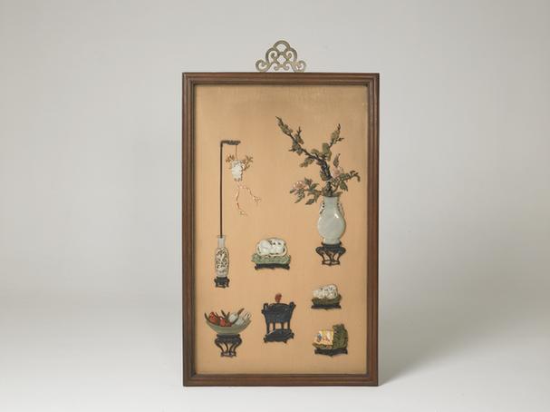 花梨木边嵌玉牙博古图挂屏