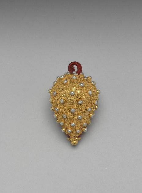 包金嵌珠宝锥式钮子-1