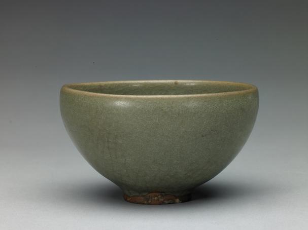 临汝窑青釉鸡心小碗