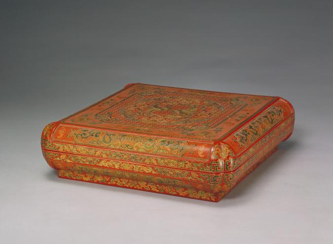 乾隆款戗金彩漆喜相逢纹方形委角盒