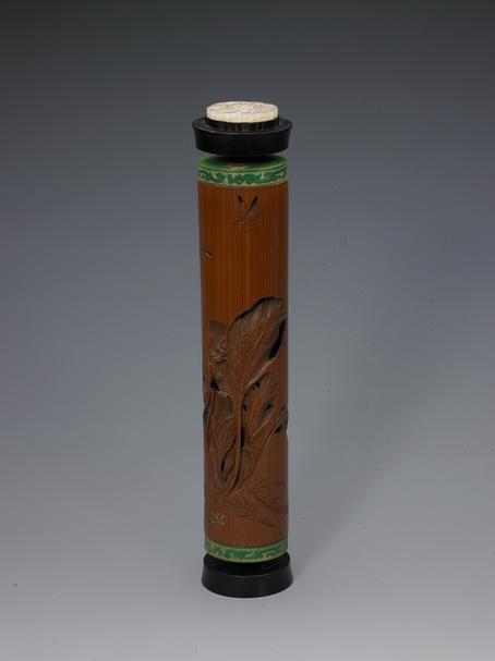 竹雕草虫白菜图香筒