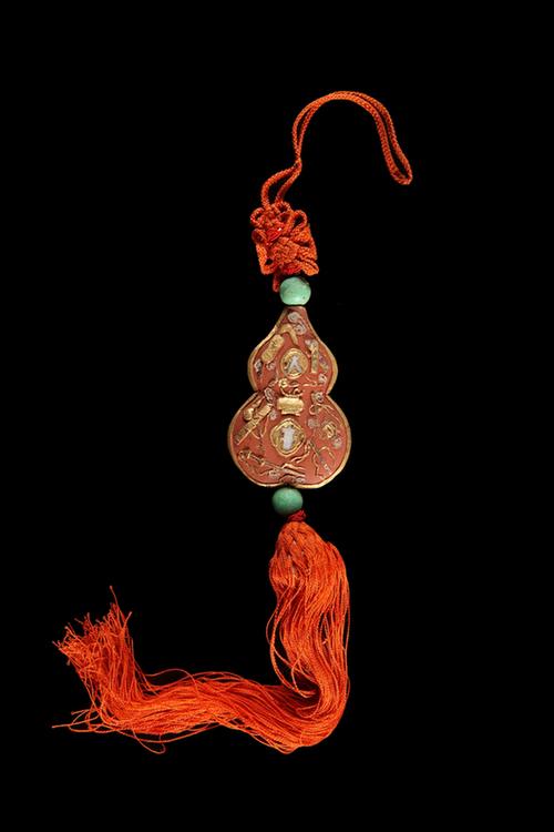 嵌螺钿大喜纹葫芦形紫金锭佩