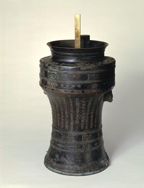 兽耳八卦铜壶滴漏