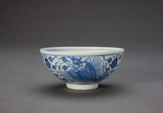 成化款青花双凤纹小碗