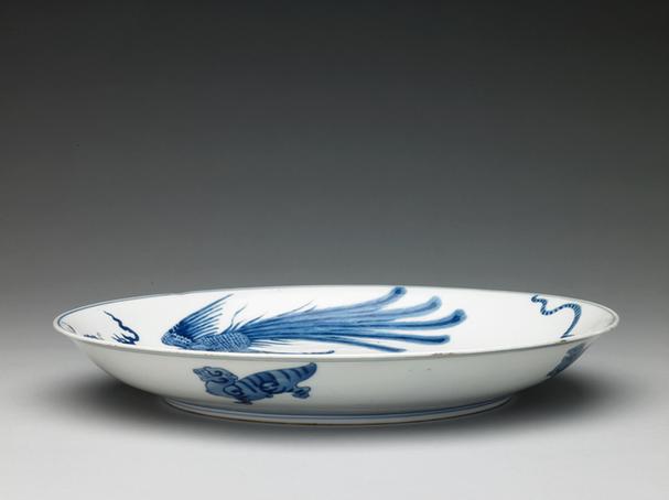 康熙款青花异兽纹盘