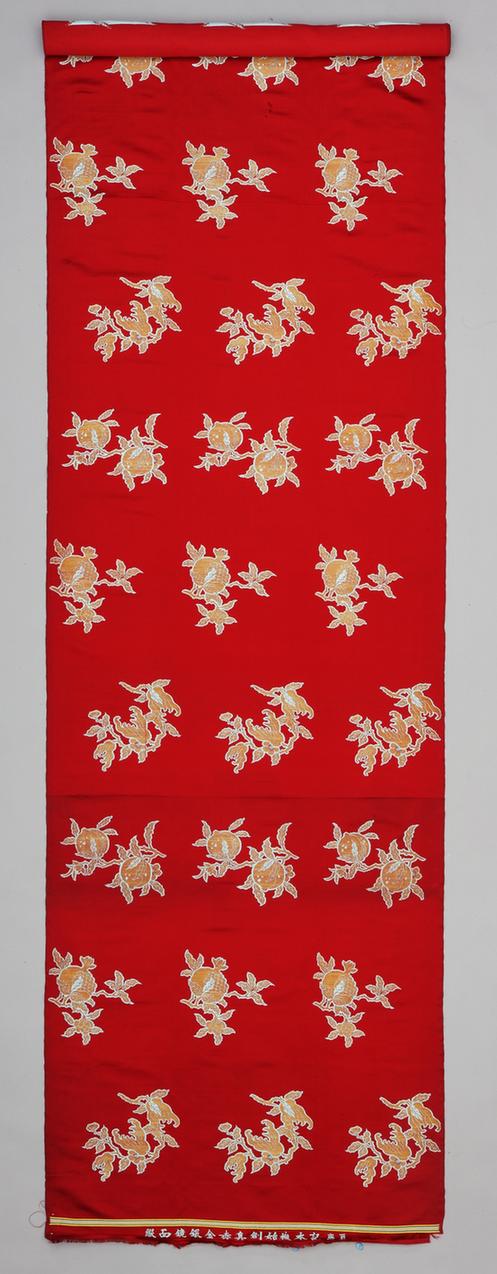 玫瑰红色三多纹妆花缎