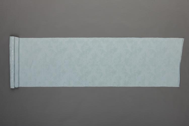 湖色梅竹飞鹤纹线绸